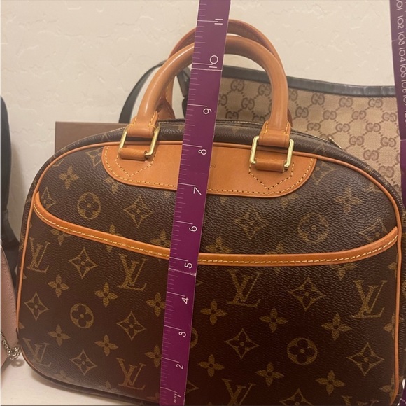 LV Trouville Handbag - Picture 10 of 12